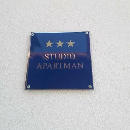 Jozefina Apartment *