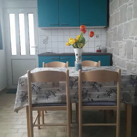 Jozefina Apartment *