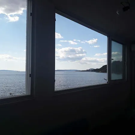 Jozefina Apartment *